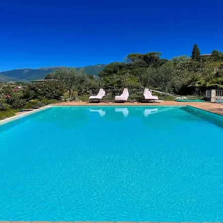 Βίλα Spoleto-poolside-sleeps-20pool, Jacuzzi, Gardens -a True Fantasy
