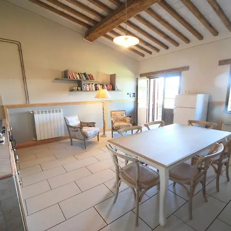 Spoleto-poolside-sleeps-20pool, Jacuzzi, Gardens -a True Fantasy Βίλα *
