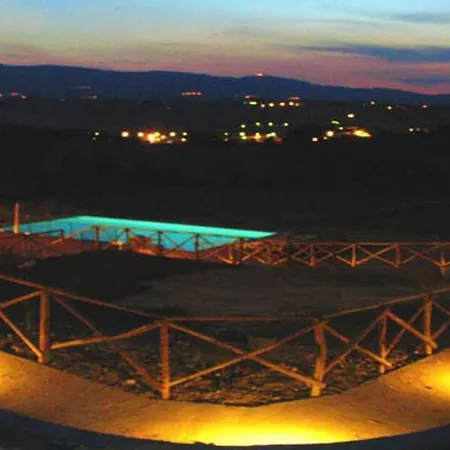 Vila Spoleto-poolside-sleeps-20pool, Jacuzzi, Gardens -a True Fantasy *