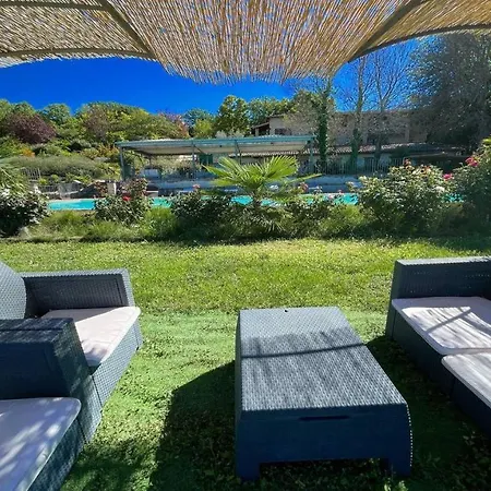 Spoleto-poolside-sleeps-20pool, Jacuzzi, Gardens -a True Fantasy Vila *