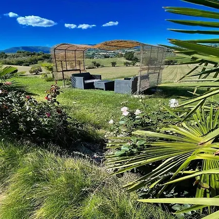 Βίλα Spoleto-poolside-sleeps-20pool, Jacuzzi, Gardens -a True Fantasy Σπολέτο