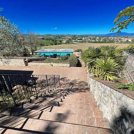 Spoleto-poolside-sleeps-20pool, Jacuzzi, Gardens -a True Fantasy