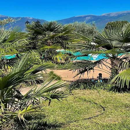 Spoleto-poolside-sleeps-20pool, Jacuzzi, Gardens -a True Fantasy Βίλα