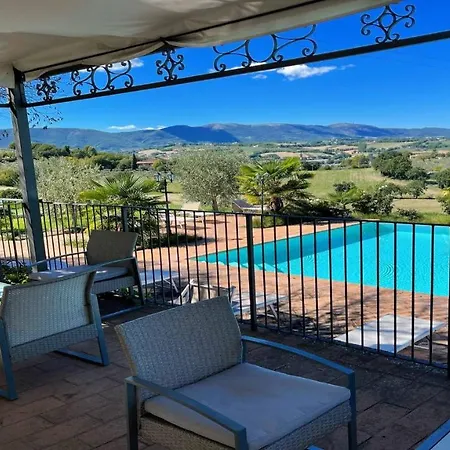 Vila Spoleto-poolside-sleeps-20pool, Jacuzzi, Gardens -a True Fantasy
