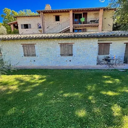 Βίλα Spoleto-poolside-sleeps-20pool, Jacuzzi, Gardens -a True Fantasy Σπολέτο